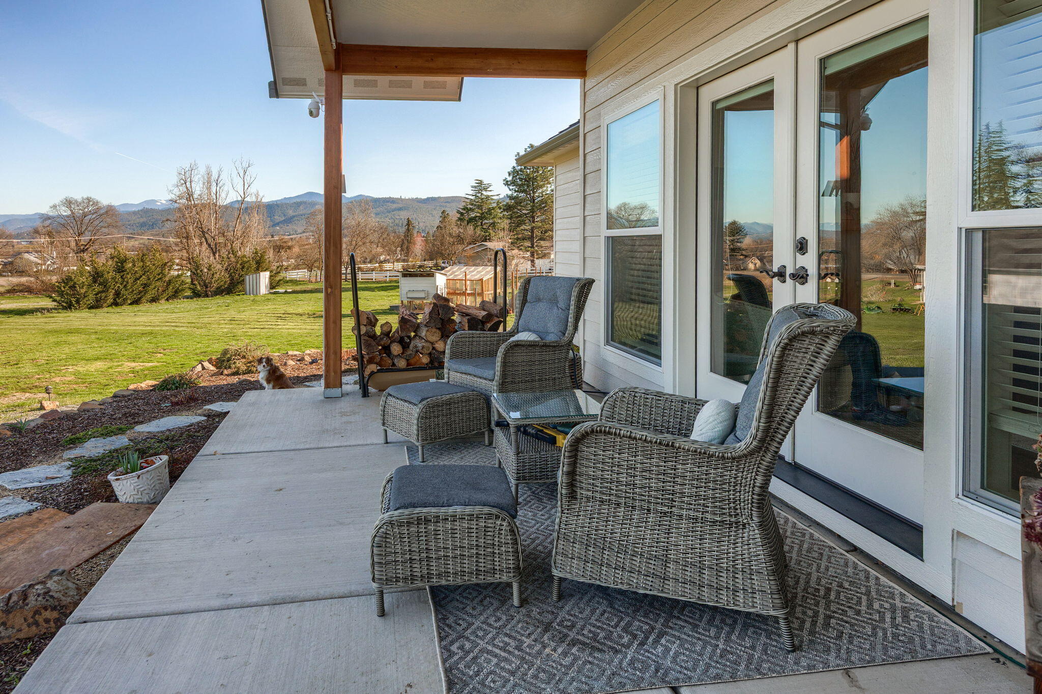 893 Old Stage Road Central Point, OR 97502 - Photo 29 of 50 Gallery Image 29