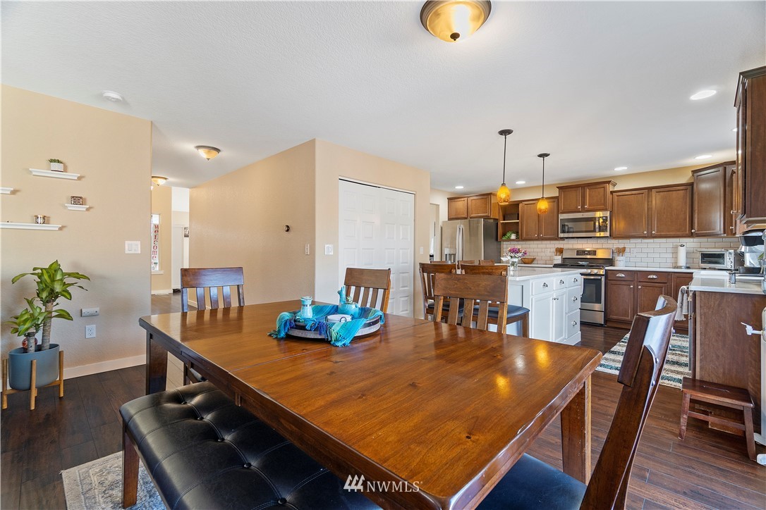 5346 Racca Drive Southeast Olympia, WA 98513 - Photo 14 of 40 Gallery Image 14