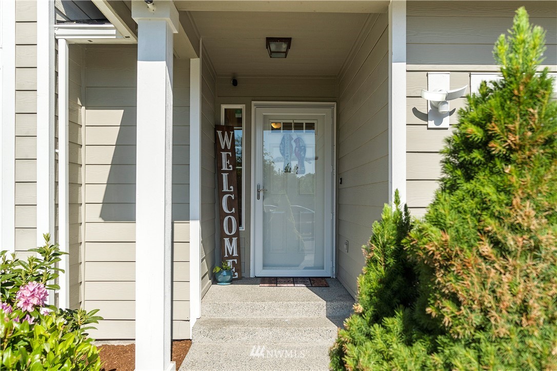 5346 Racca Drive Southeast Olympia, WA 98513 - Photo 3 of 40 Gallery Image 3