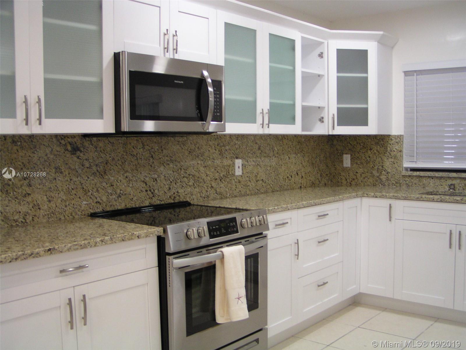 3069 Northwest 26th Avenue Boca Raton, FL 33434 - Photo 4 of 20 Gallery Image 4