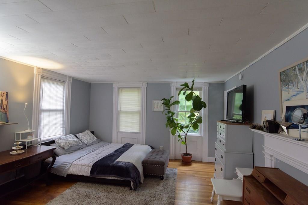 234 Market Hill Road Amherst, MA 01002 - Photo 8 of 42
