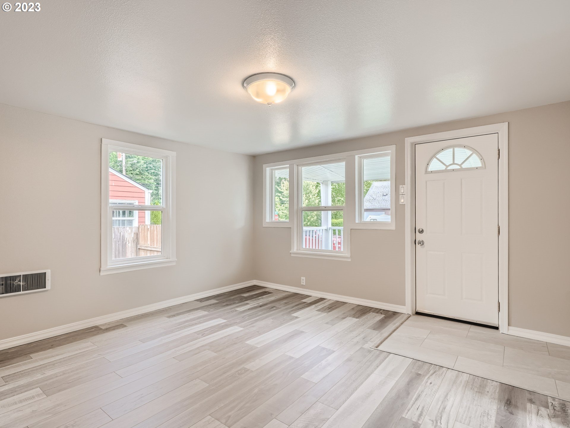 925 Northwest Fargo Street Camas, WA 98607 - Photo 7 of 28 Gallery Image 7