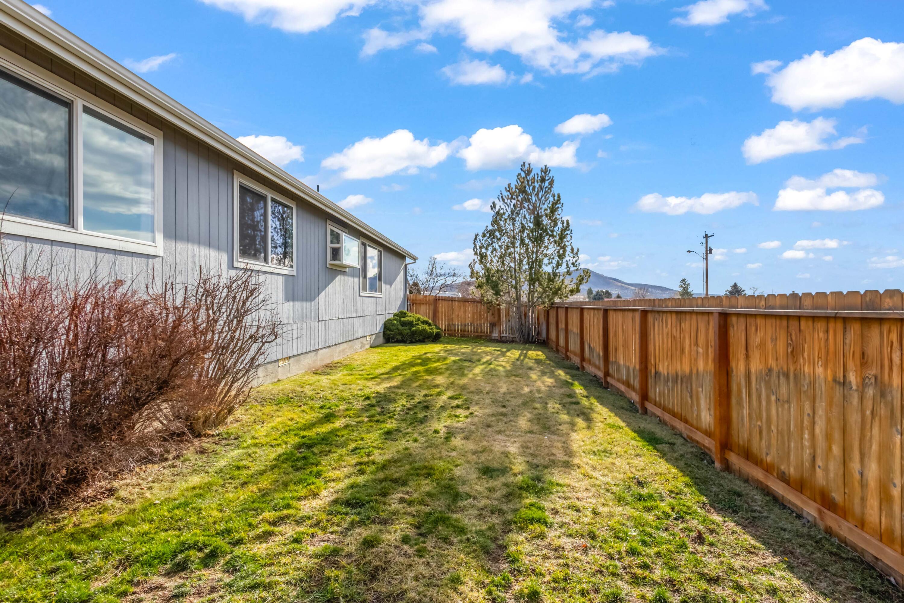 405 East D Street Culver, OR 97734 - Photo 39 of 49 a view of a backyard