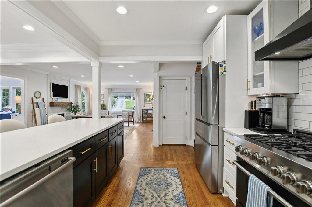 2035 Fairhaven Circle Northeast Atlanta, GA 30305 - Photo 14 of 45