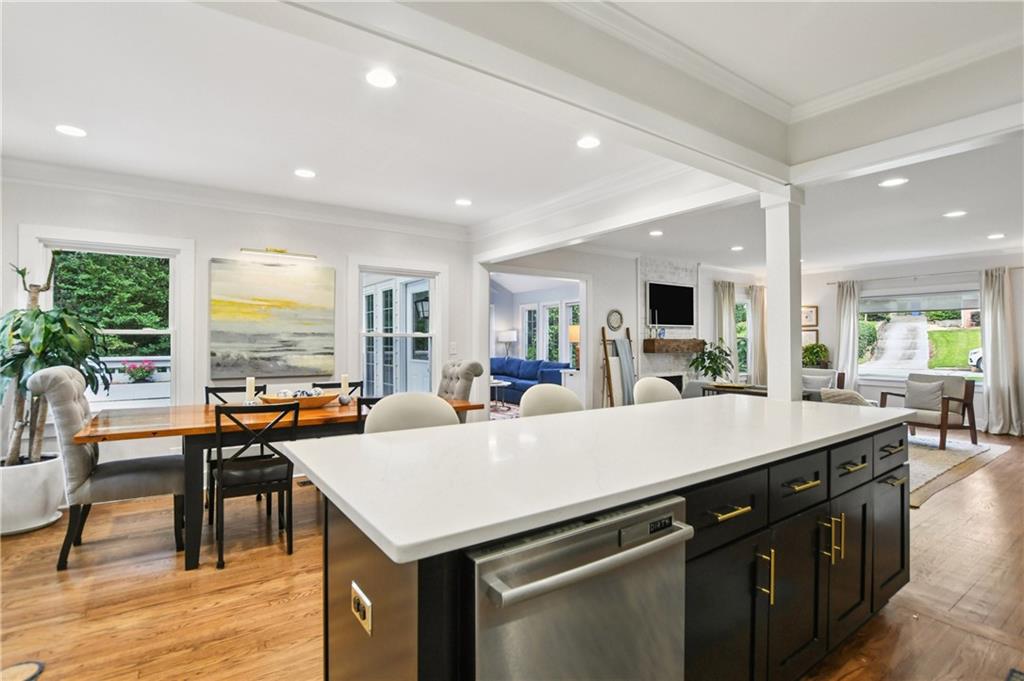 2035 Fairhaven Circle Northeast Atlanta, GA 30305 - Photo 15 of 45