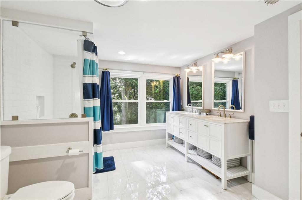 2035 Fairhaven Circle Northeast Atlanta, GA 30305 - Photo 33 of 45