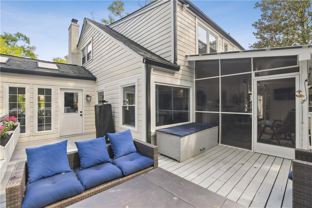 2035 Fairhaven Circle Northeast Atlanta, GA 30305 - Photo 9 of 45