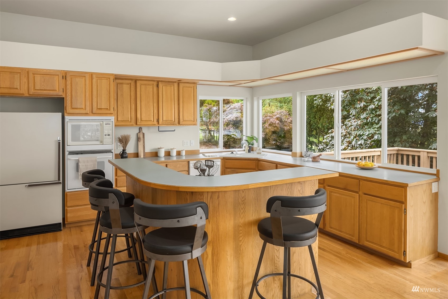 14223 Southwest Pohl Road Vashon, WA 98070 - Photo 15 of 40