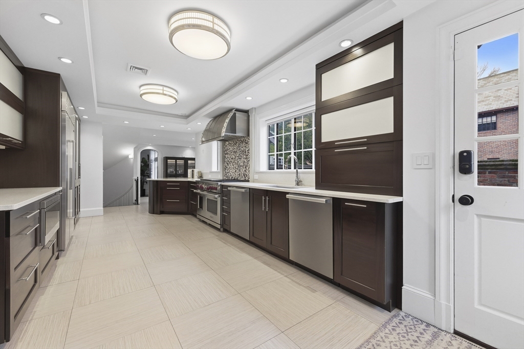 98 Carlton Street Brookline, MA 02446 - Photo 17 of 40