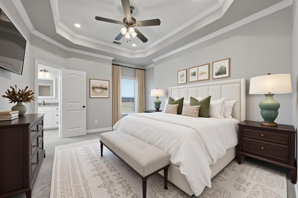 17821 Fm 3080 Mabank, TX 75147 - Photo 13 of 23 a spacious bedroom with a bed and a chandelier