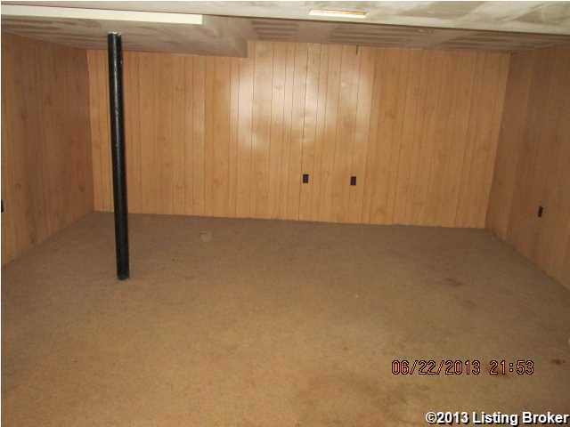 3300 Maple Road Louisville, KY 40299 - Photo 9 of 17 Additional Photo
