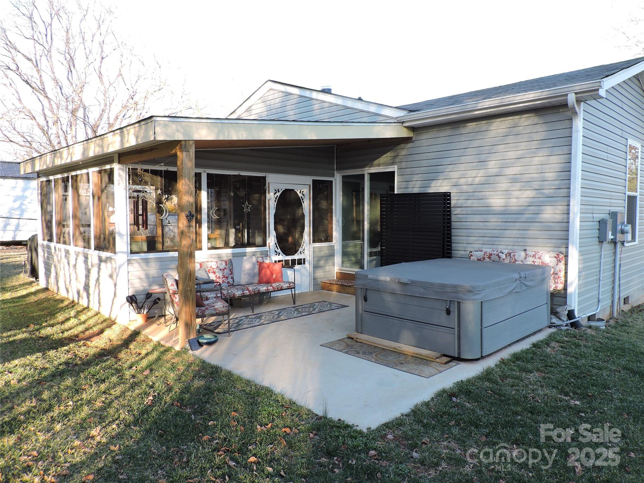 1514 Robin Road Newton, NC 28658 - Photo 28 of 45 Gallery Image 28