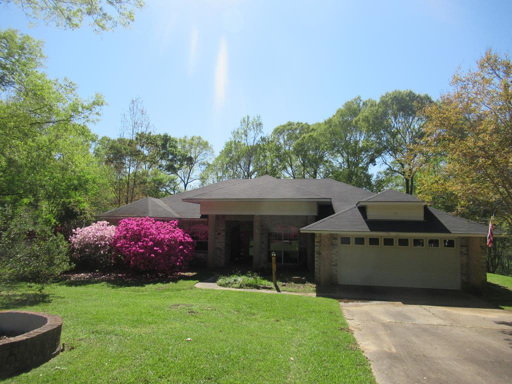 70 Aberdeen Road Natchez, MS 39120 - Photo 1 of 41 Main View
