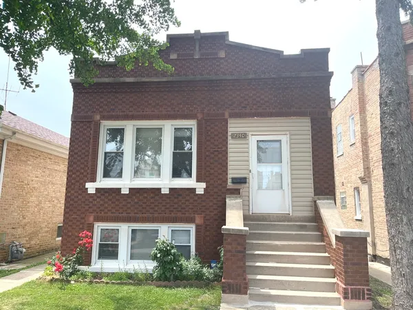 $334,900 | 2340 South Harvey Avenue, Berwyn, IL 60402