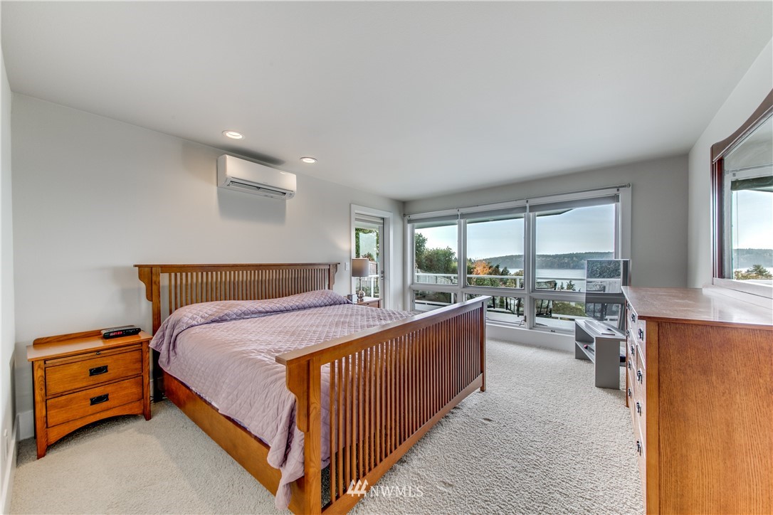 4502 Sunset Beach Road West University Place, WA 98466 - Photo 13 of 25 Gallery Image 13