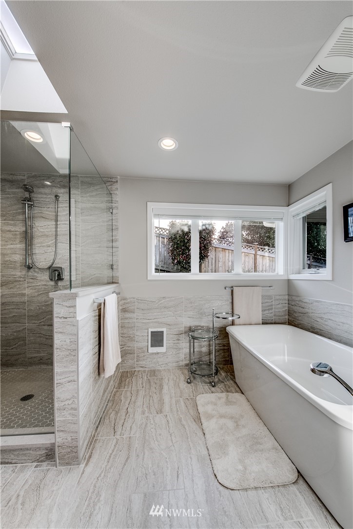 4502 Sunset Beach Road West University Place, WA 98466 - Photo 15 of 25 Gallery Image 15
