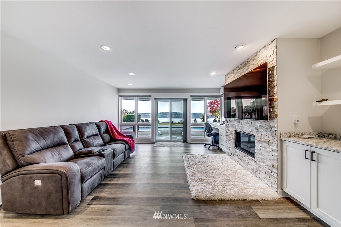 4502 Sunset Beach Road West University Place, WA 98466 - Photo 16 of 25 Gallery Image 16