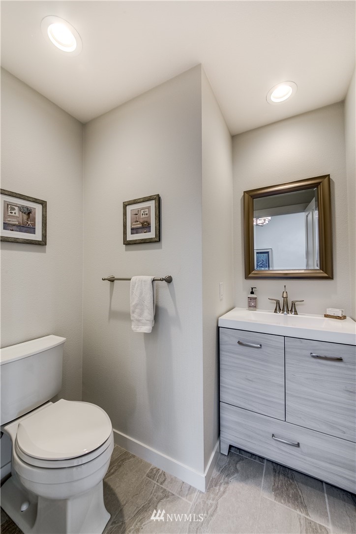 4502 Sunset Beach Road West University Place, WA 98466 - Photo 9 of 25 Gallery Image 9