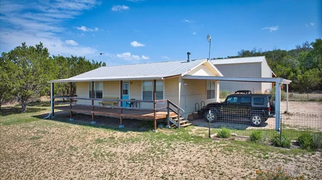 $1,950,000 | 1398 Blau Lane, Hext, TX 76848