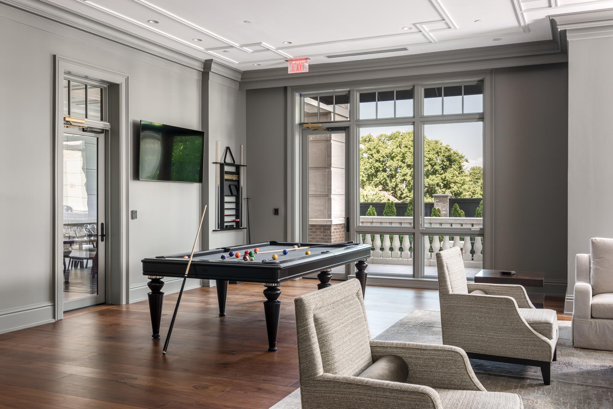 110 Woodmont Boulevard, Unit N601 Nashville, TN 37205 - Photo 19 of 42 a living room with furniture and a large window