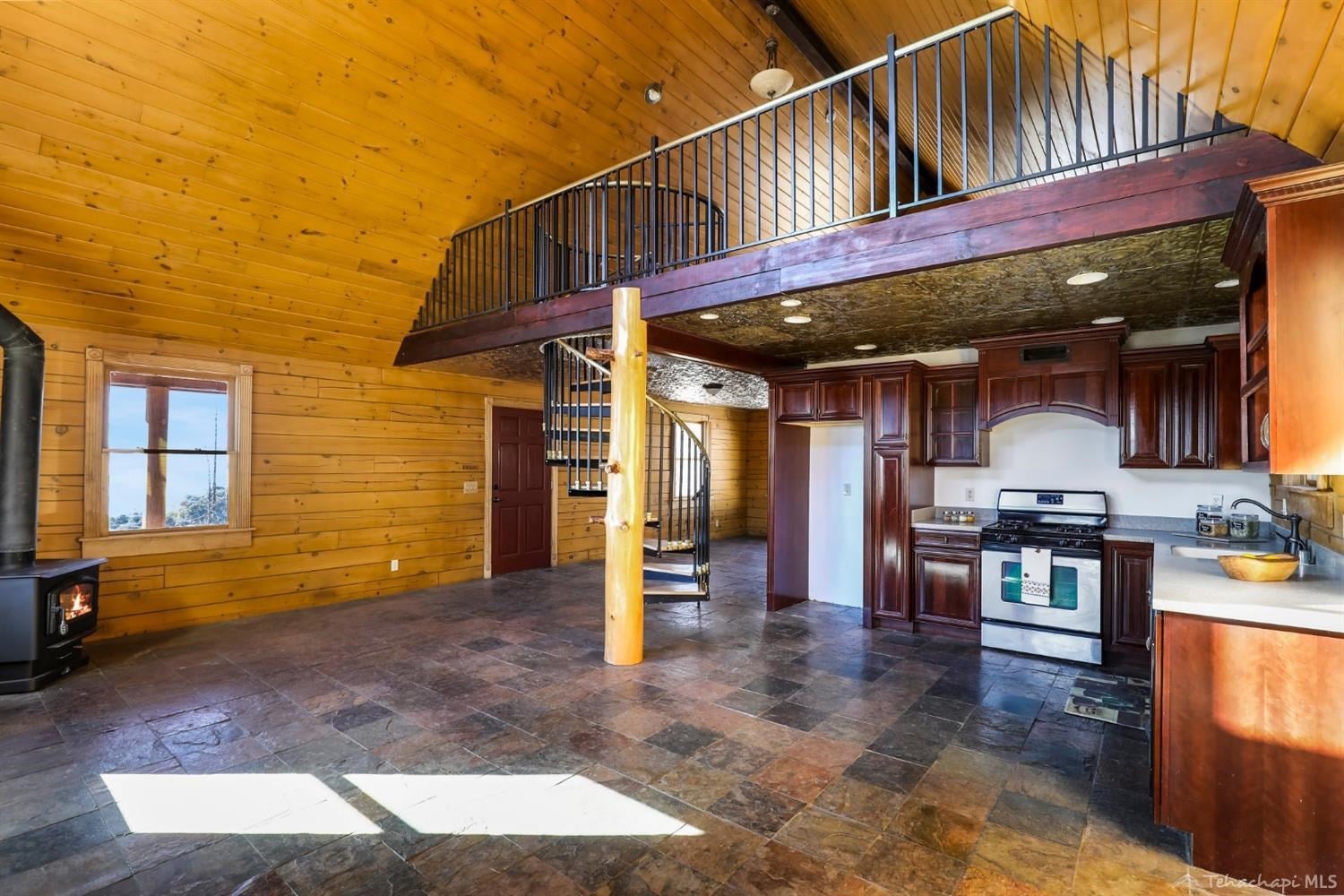 29800 Goldspike Road Tehachapi, CA 93561 - Photo 55 of 99 Gallery Image 55
