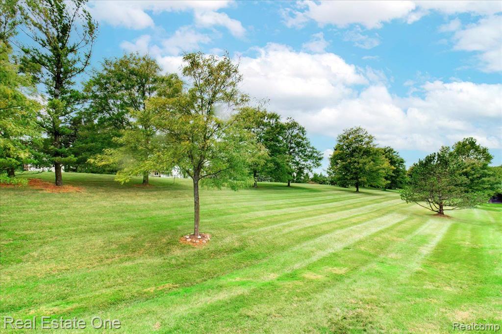 951 Wexford Way Rochester Hills, MI 48307 - Photo 44 of 46