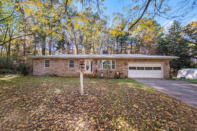 $395,000 | 1460 Munith Road, Jackson, MI 49201