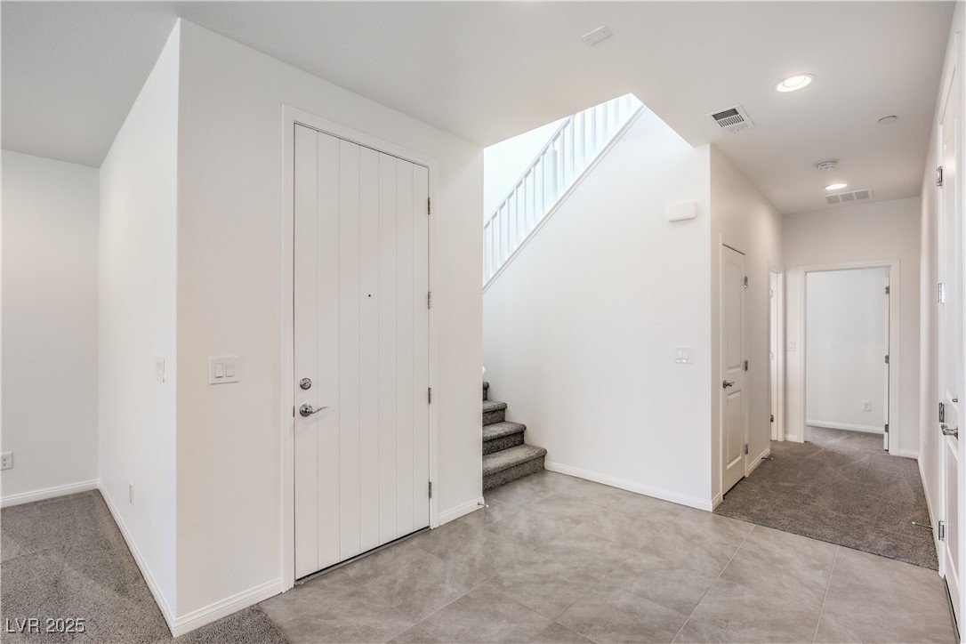 9318 Copernicus Avenue Las Vegas, NV 89143 - Photo 3 of 34