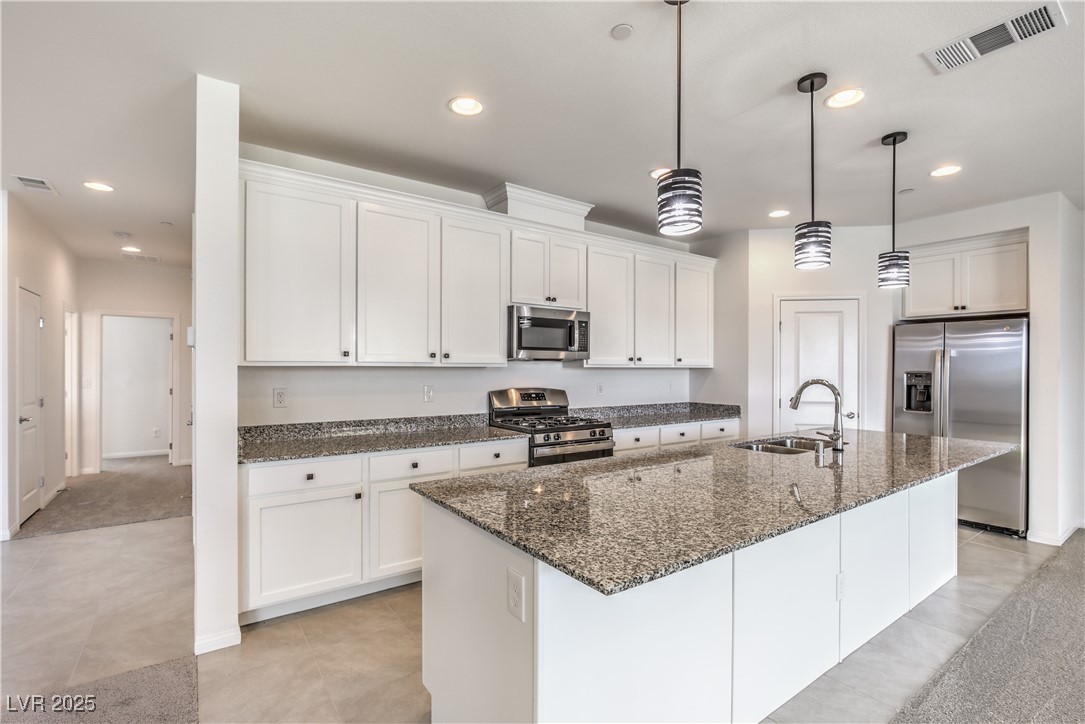 9318 Copernicus Avenue Las Vegas, NV 89143 - Photo 5 of 34