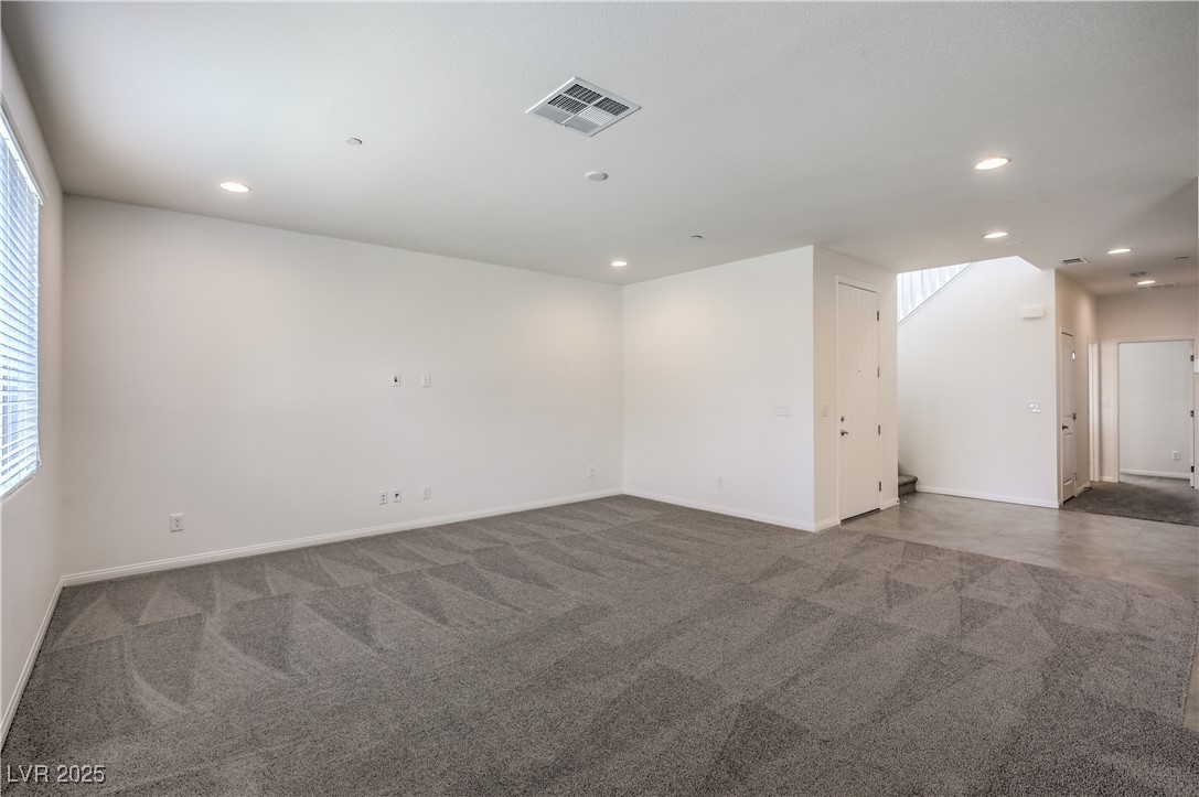 9318 Copernicus Avenue Las Vegas, NV 89143 - Photo 10 of 34