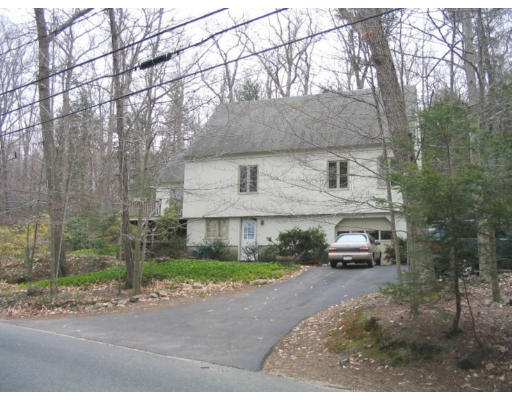 125 Chebacco Road Hamilton, MA 01982 - Photo 1 of 6 Gallery Image 1