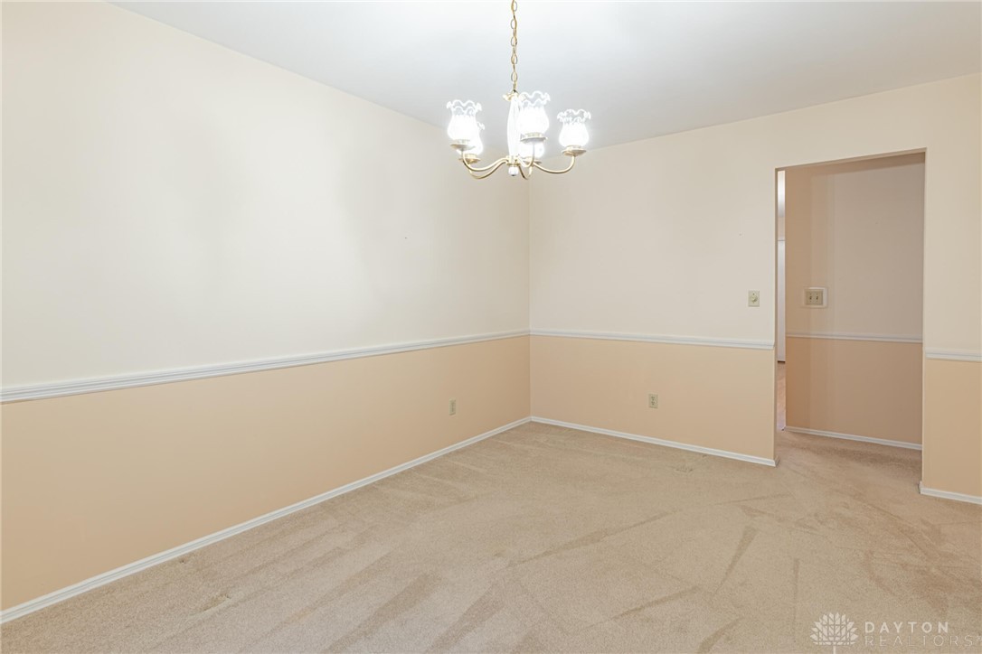1047 East Rahn Road Centerville, OH 45429 - Photo 6 of 36 Gallery Image 6