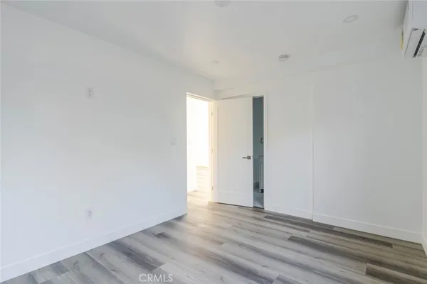 $2,300 | 14713 1/2 Sylvan Street, Van Nuys, CA 91411