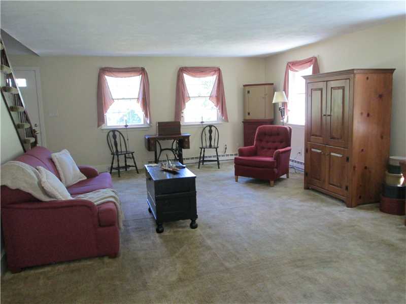 11 Heidi Road Lincoln, RI 02865 - Photo 16 of 24 Living Room.
