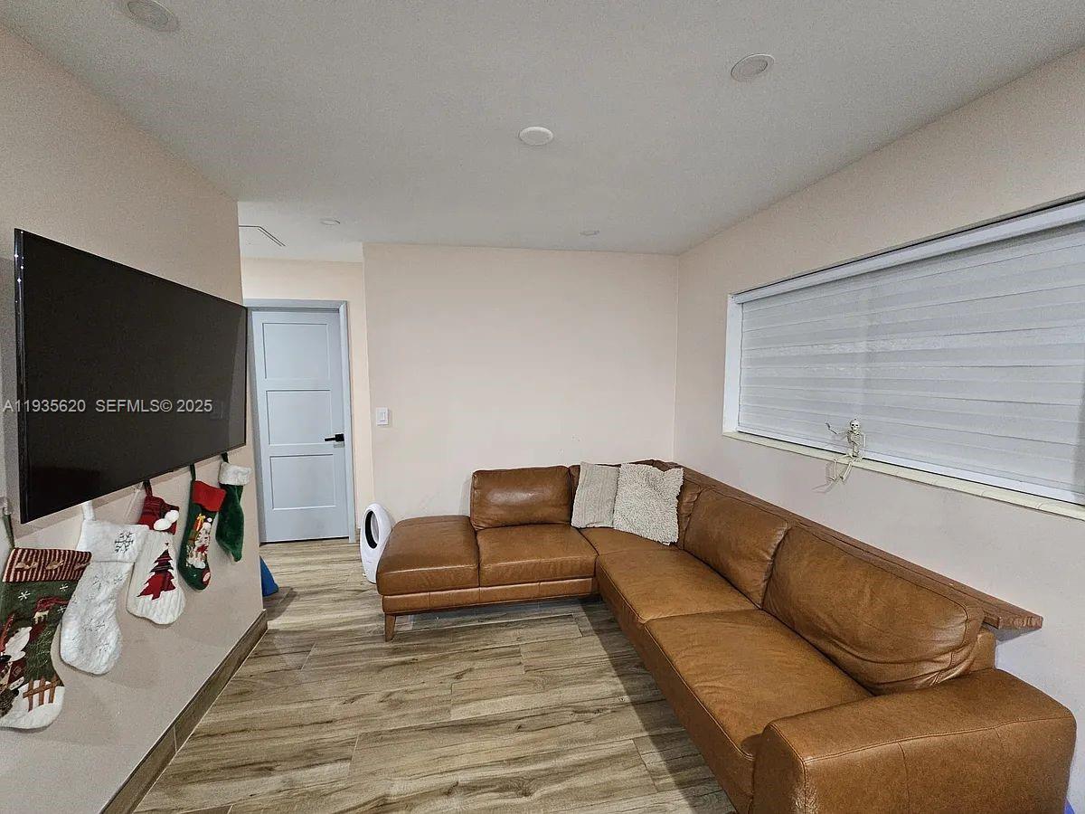 19741 Eagle Nest Road Cutler Bay, FL 33157 - Photo 3 of 20