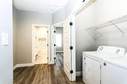 a view of utility room with washer and dryer