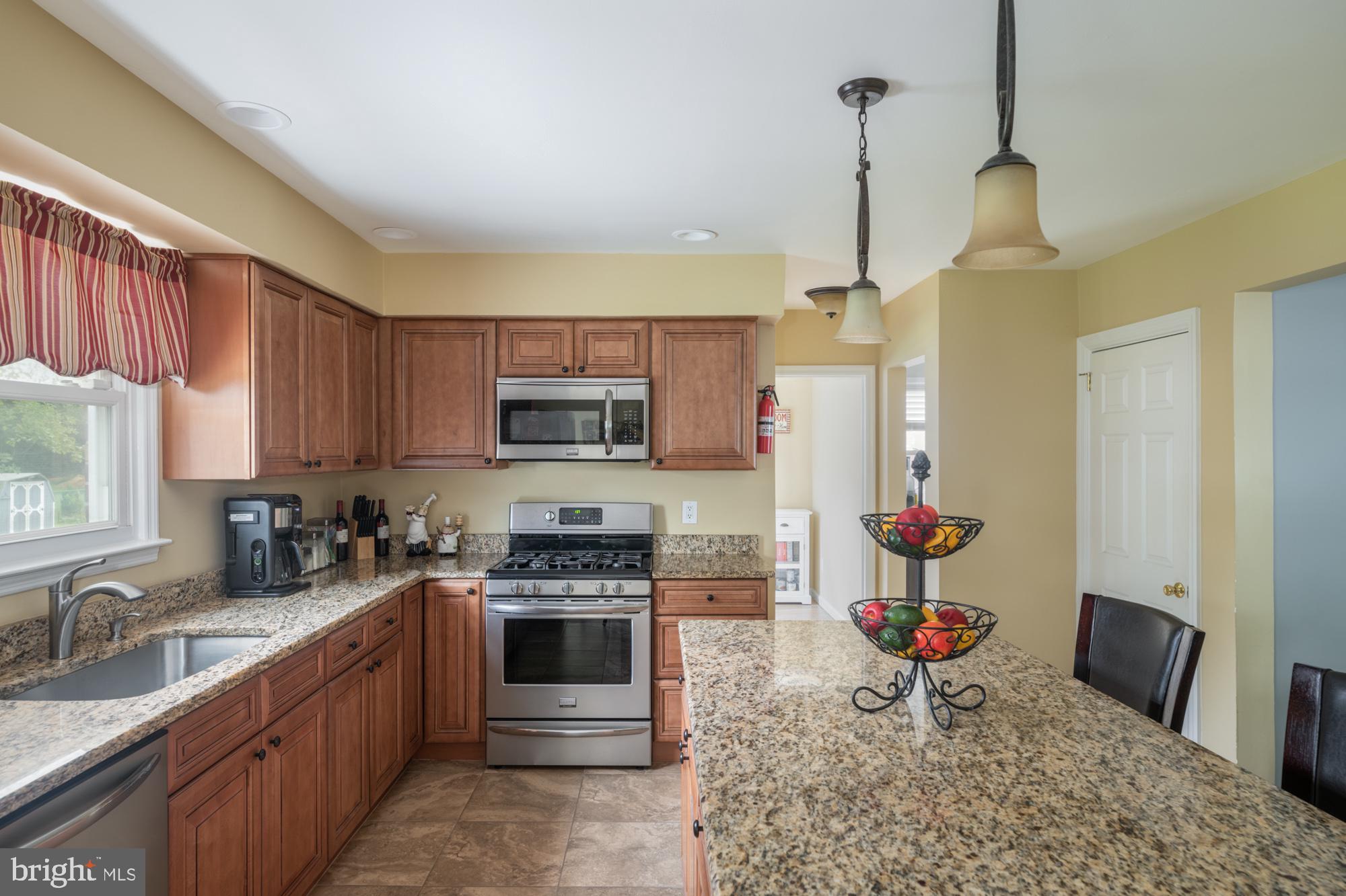 462 Station Road Roebling, NJ 08554 - Photo 8 of 24 Large eat in kitchen 2