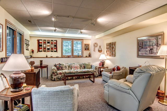 1437 Dresden Road Davis, IL 61019 - Photo 20 of 25 a living room with furniture