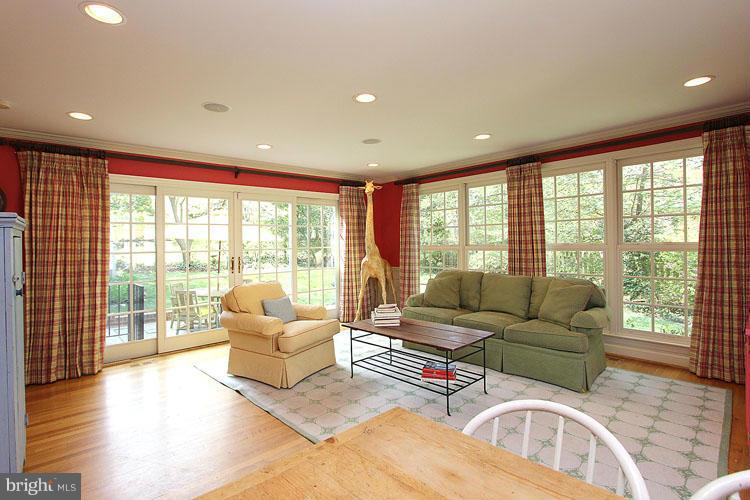 5306 Wriley Road Bethesda, MD 20816 - Photo 12 of 30 Family Room