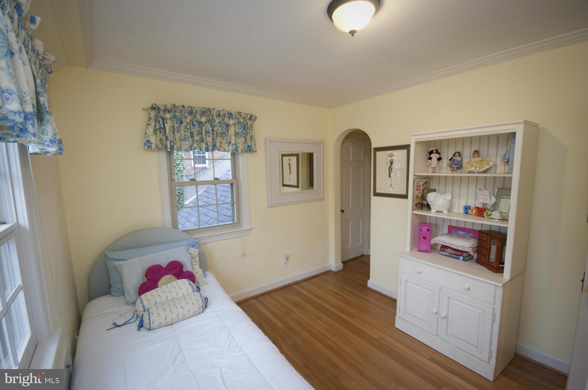 5306 Wriley Road Bethesda, MD 20816 - Photo 21 of 30 Bedroom # 3 with en suite jack-in-jill bath