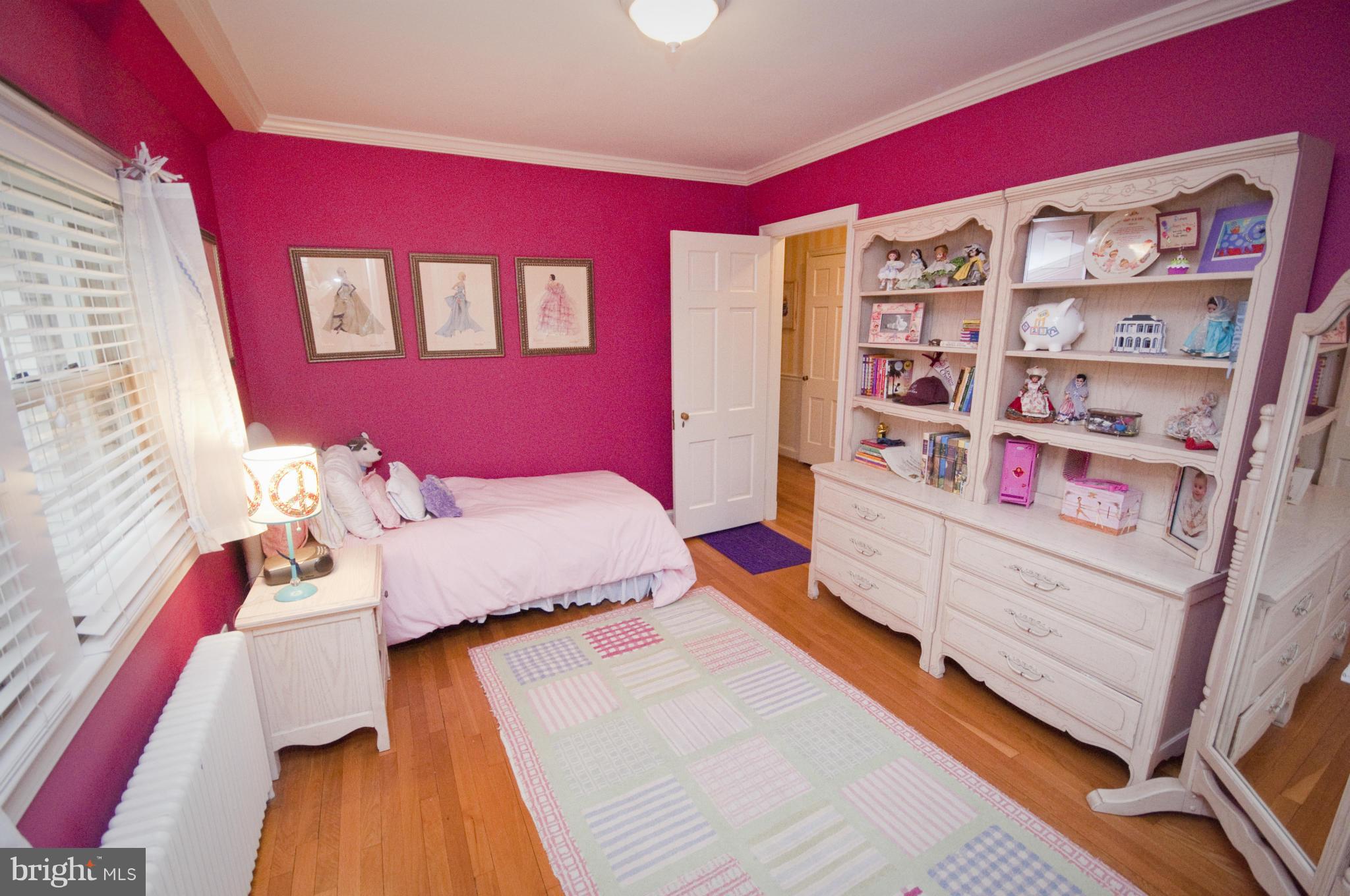 5306 Wriley Road Bethesda, MD 20816 - Photo 22 of 30 Bedroom #4 with en suite jack-n-jill bath