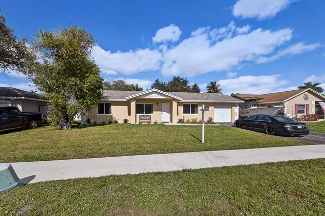 $649,500 | 12541 Southwest 10th Court, Davie, FL 33325