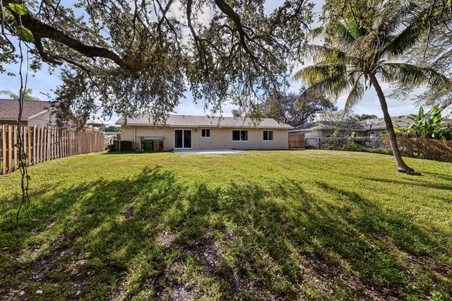 $649,500 | 12541 Southwest 10th Court, Davie, FL 33325