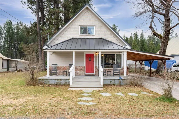 $429,000 | 300 East Minnesota Avenue, McCloud, CA 96057