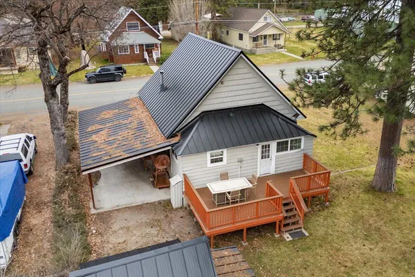 $414,999 | 300 East Minnesota Avenue, McCloud, CA 96057