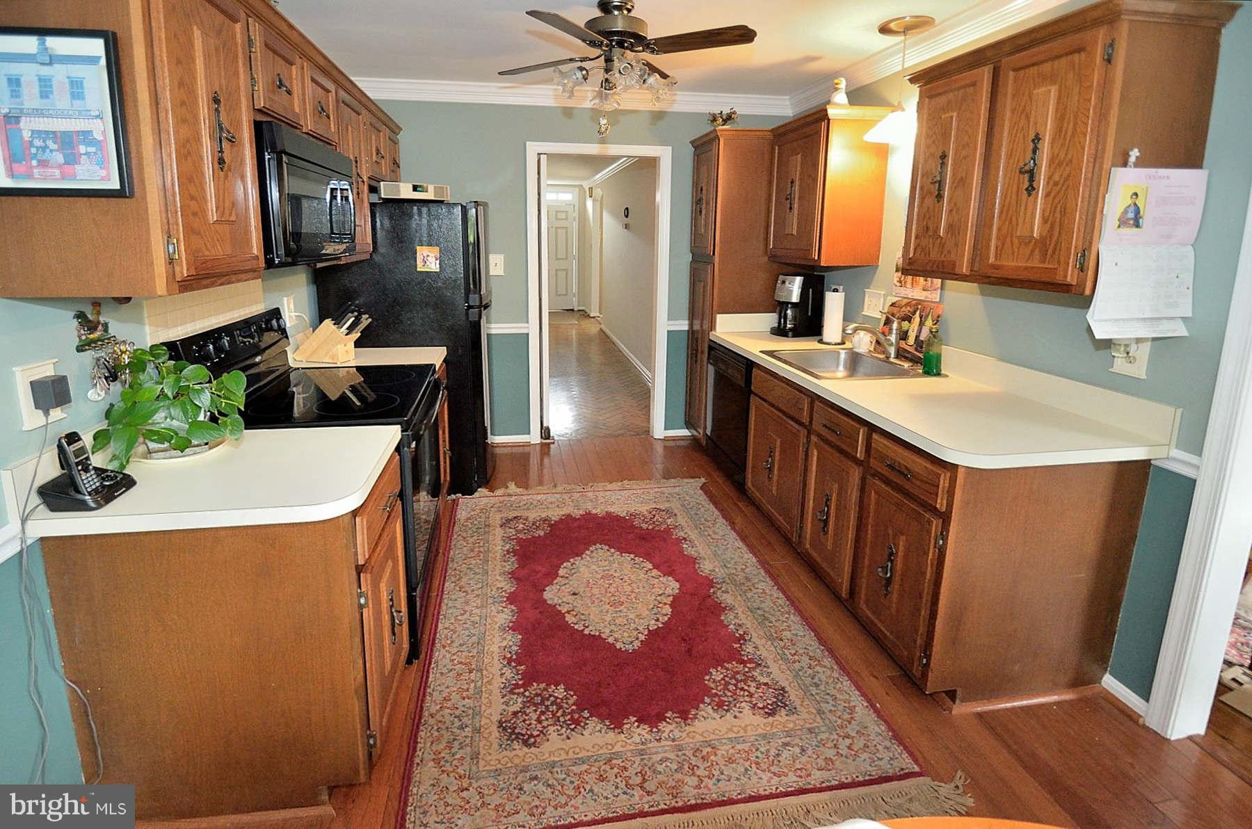 7724 Bristol Square Court Springfield, VA 22153 - Photo 11 of 21 Kitchen