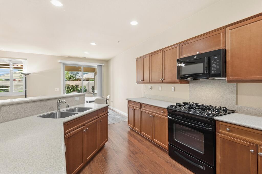 40090 Corte Refugio Indio, CA 92203 - Photo 9 of 48 10