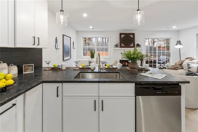 $275,000 | 3652 Platina Park Court, Decatur, GA 30034