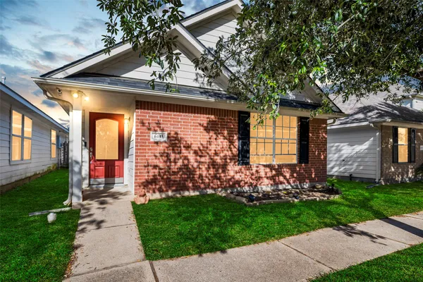 $1,550 | 6443 Mountain Pines Lane, Katy, TX 77449