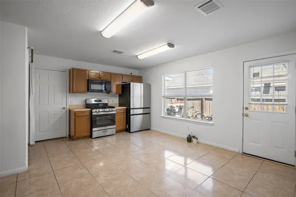 $1,550 | 6443 Mountain Pines Lane, Katy, TX 77449